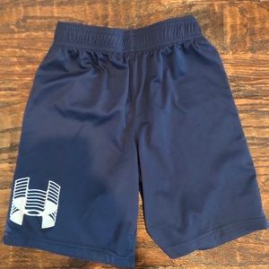 Boys Under Armour short
